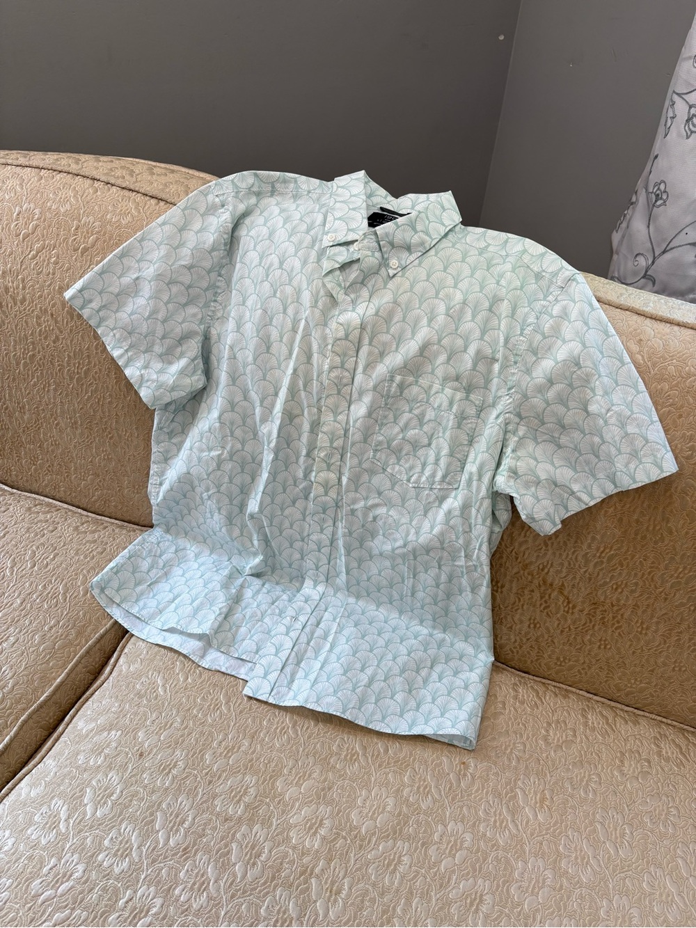1901 Short-Sleeve Button-Down Shirt in Mint Scallop Print